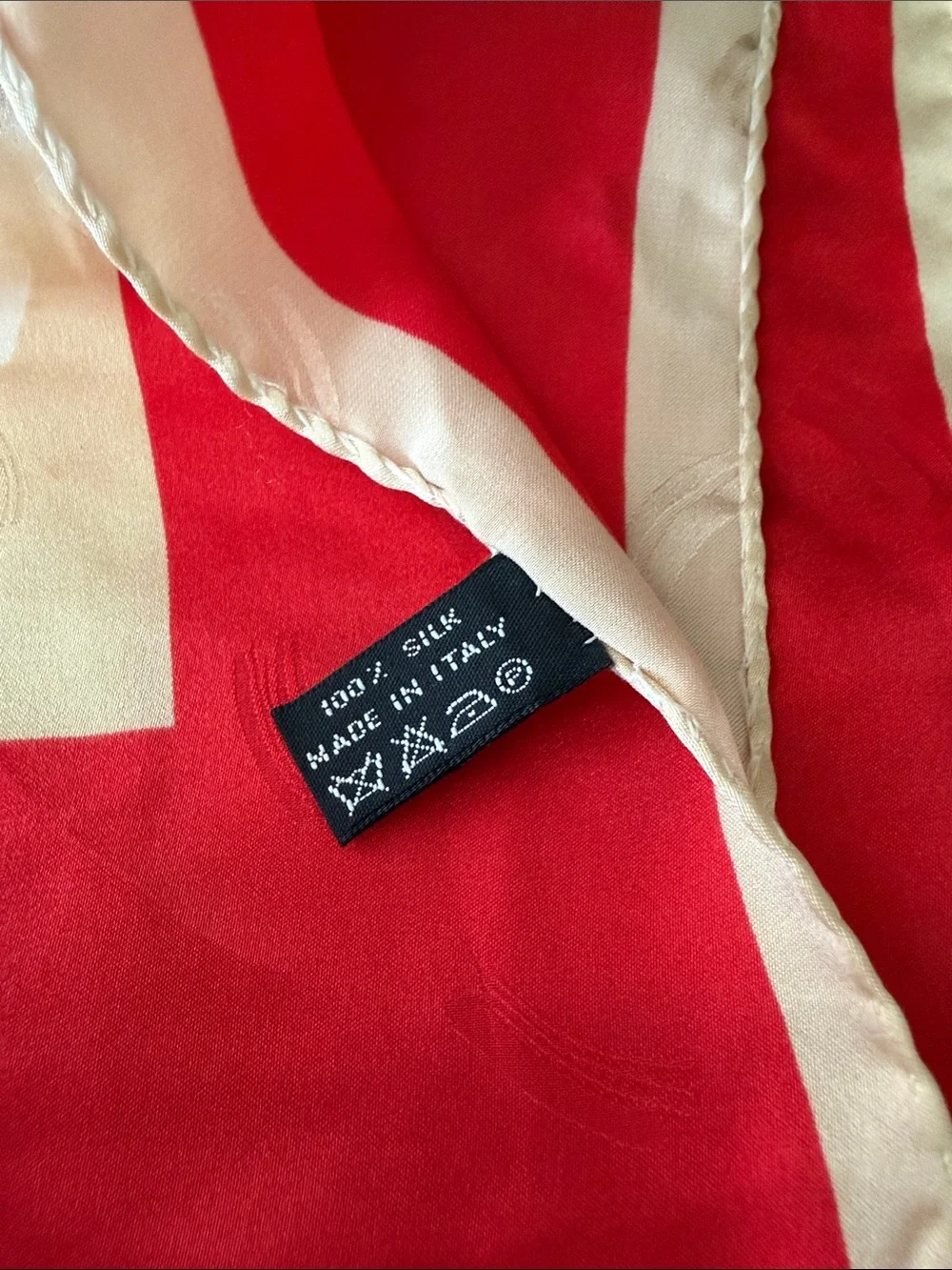 Red and Cream Floral Women's Scarf - Classic Silk-Feel Wrap